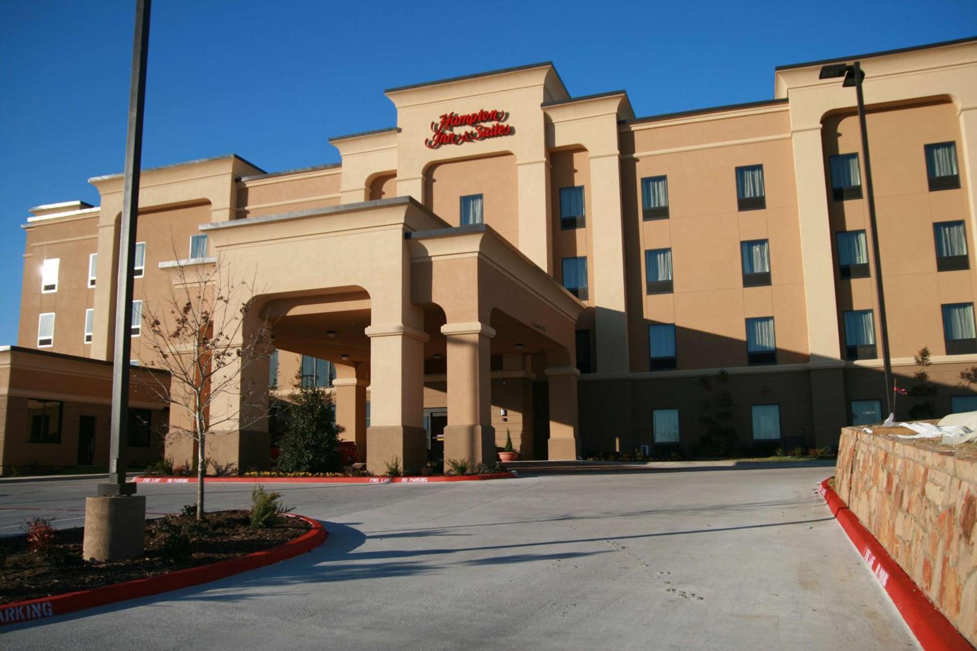 Hampton Inn & Suites Decatur Exterior photo